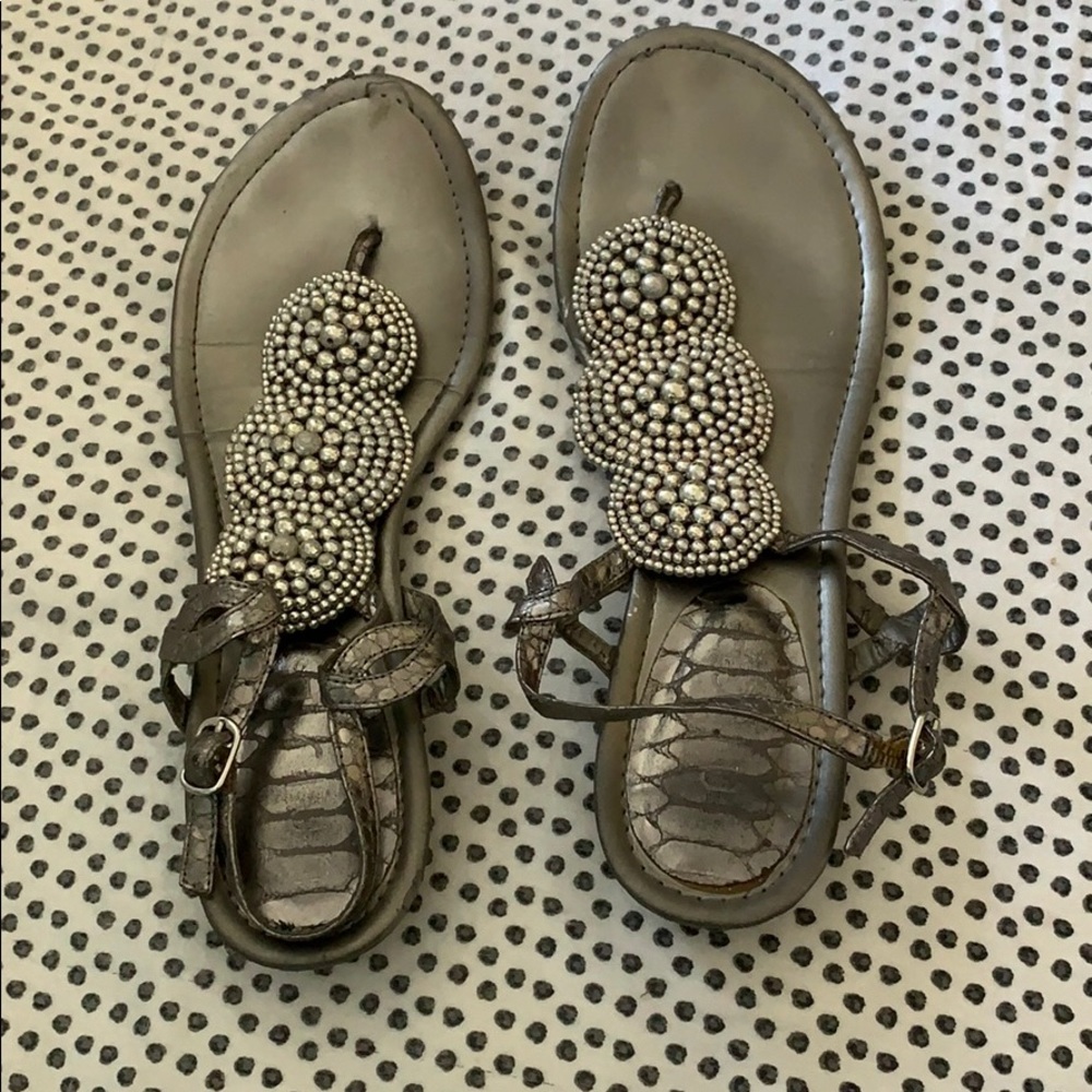 Women’s sandals size 9